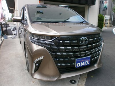 2025 Toyota ALPHARD photo 2