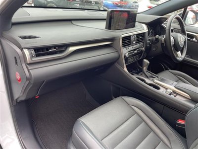 2019 Lexus RX thumbnail 28