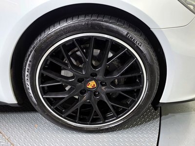 PORSCHE PANAMERA - 6