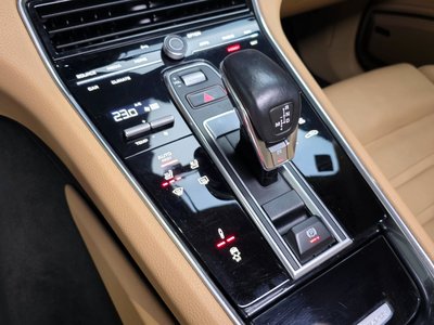 PORSCHE PANAMERA - 9