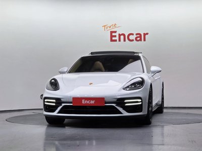 PORSCHE PANAMERA - 2