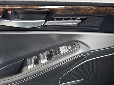 2020 Genesis G90 — миниатюра 16