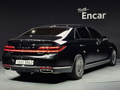 صورة 3 لـ 2020 Genesis G90