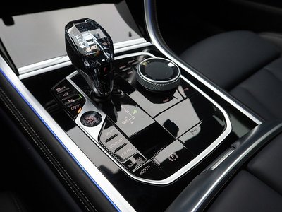 BMW 8 SERIES - 9