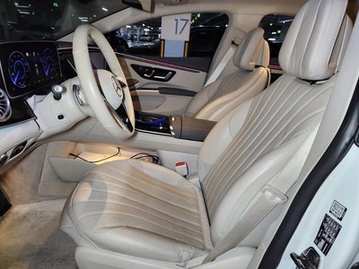 MERCEDES-BENZ EQS - 7