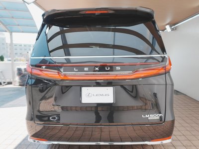 2025 Lexus LM — миниатюра 35