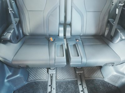 2025 Lexus LM — миниатюра 48