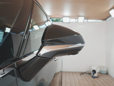 2025 Lexus LM — миниатюра 58