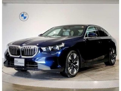 2023 BMW 5 SERIES 照片 1