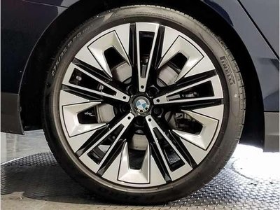 2023 BMW 5 SERIES 照片 9