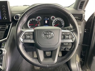 TOYOTA LAND CRUISER 300 - 9