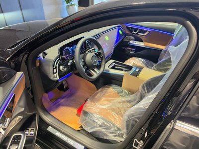 MERCEDES-BENZ E-CLASS - 10