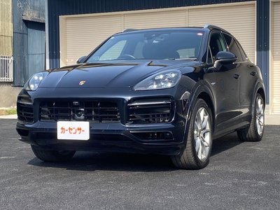 PORSCHE CAYENNE - 1