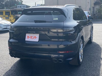 PORSCHE CAYENNE - 4