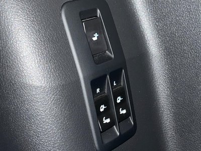 2023 Toyota LAND CRUISER PRADO 缩略图 30