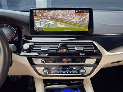 2021 BMW 5 SERIES thumbnail 24