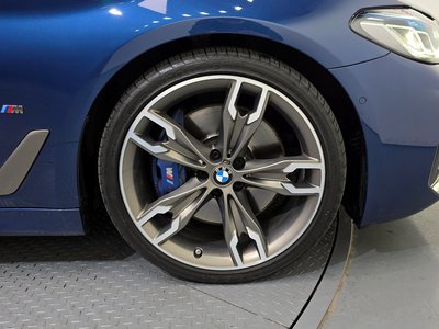 2021 BMW 5 SERIES — фото 8