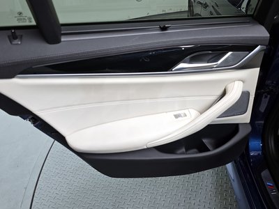 2021 BMW 5 SERIES thumbnail 15