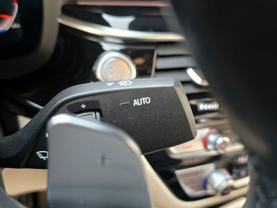 2021 BMW 5 SERIES thumbnail 31
