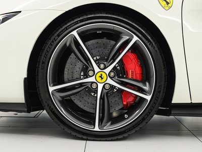 FERRARI 296 - 8