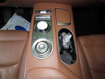 2021 Genesis GV70 — миниатюра 12
