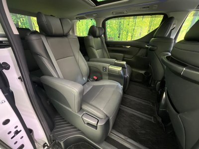 TOYOTA ALPHARD - 8