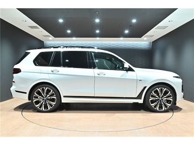 BMW X7 - 6