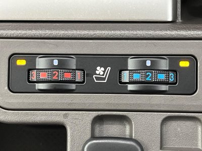 TOYOTA LAND CRUISER PRADO - 7