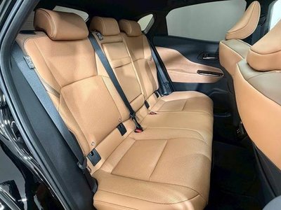 TOYOTA CROWN SPORT - 6