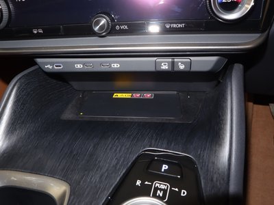 2024 Lexus RZ — миниатюра 17