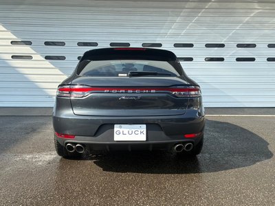 PORSCHE MACAN - 8