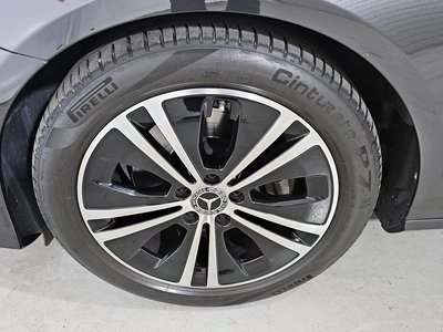 MERCEDES-BENZ E-CLASS - 6