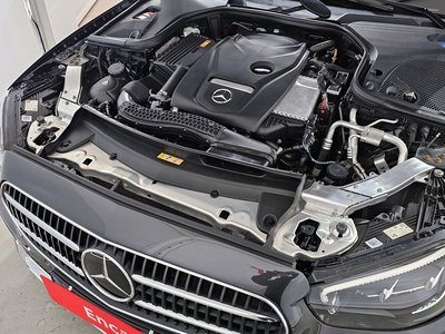 MERCEDES-BENZ E-CLASS - 7
