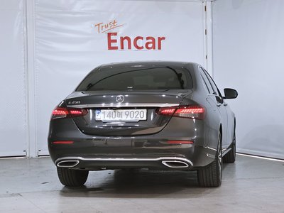 MERCEDES-BENZ E-CLASS - 3