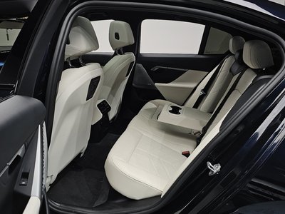 صورة مصغرة 17 لـ 2024 BMW 5 SERIES
