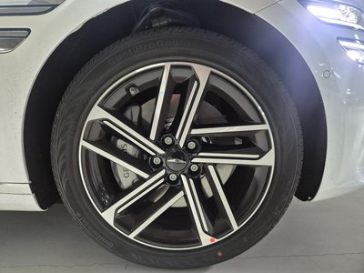 صورة 6 لـ 2026 Genesis G80 (RG3)