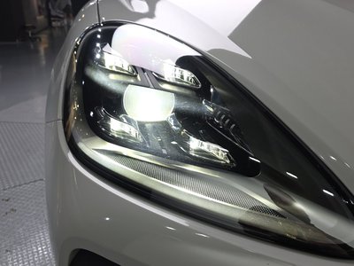 2022 Porsche CAYENNE 照片 9