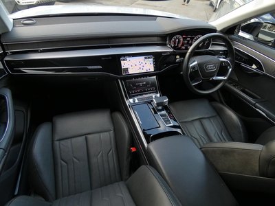 AUDI A8 - 4