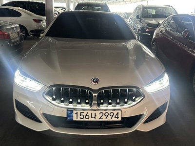 BMW 8 SERIES - 1