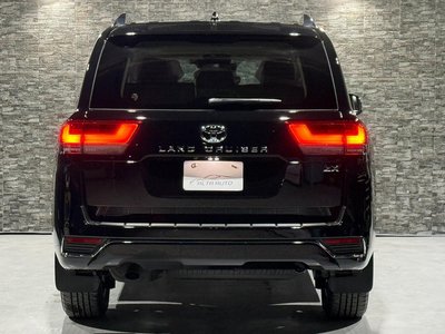 TOYOTA LAND CRUISER 300 - 5