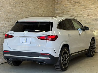 MERCEDES-BENZ GLA - 4