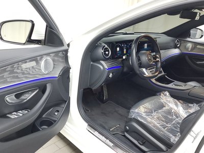 MERCEDES-BENZ E-CLASS - 10