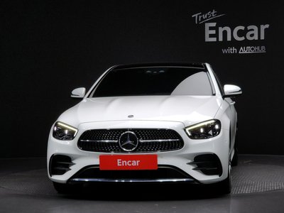 MERCEDES-BENZ E-CLASS - 2