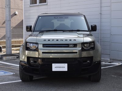 LAND ROVER DEFENDER - 4