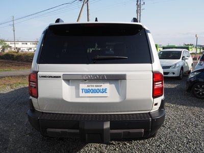 TOYOTA LAND CRUISER 250 - 7