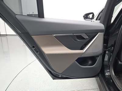2025 BMW 5 SERIES 缩略图 15