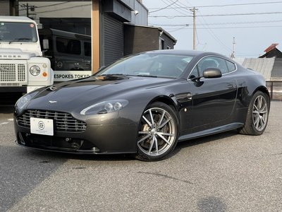 2017 Aston Martin V8 photo 1