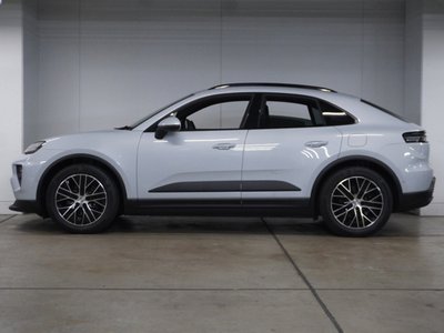 PORSCHE MACAN - 3