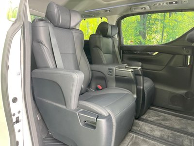 TOYOTA ALPHARD - 9