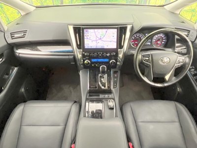 TOYOTA ALPHARD - 2